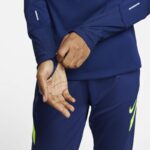 Nike Therma-FIT Strike Winter Warrior W sweatshirt DD0694-492 – Obrázok 3