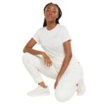 Puma ESS+ Embroidery Tee W 848331 99 – Obrázok 5